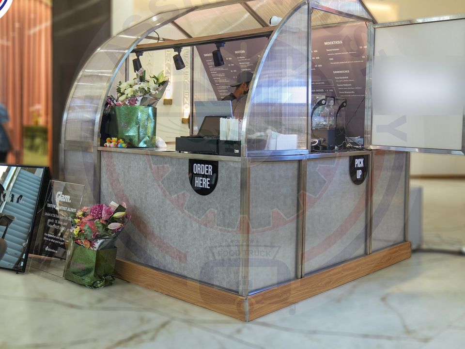 U-shaped café cart