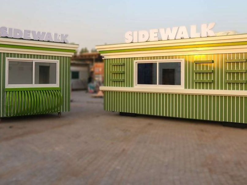 Sidewalk food containers